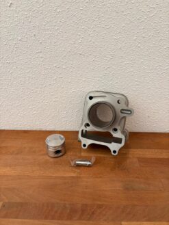 Alternative view of Cylinder kit SYM/peugot 50cc 4t 37mm